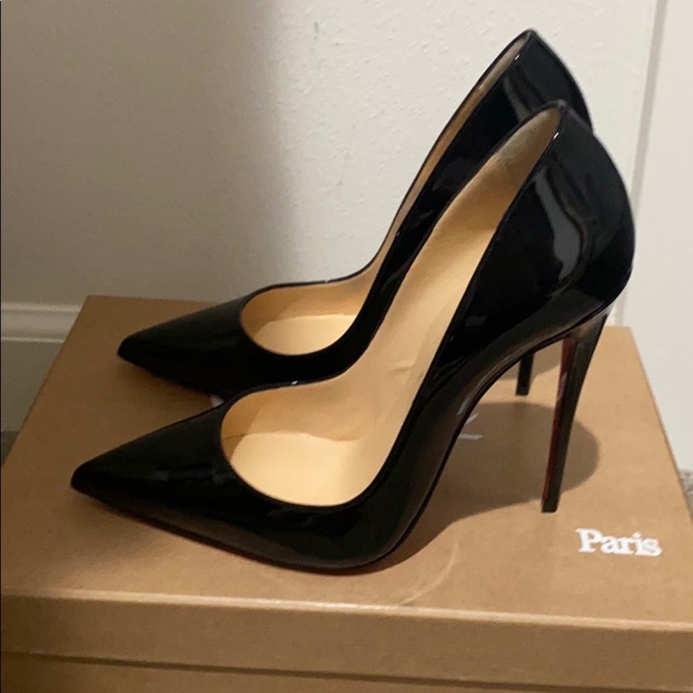 Christian Louboutin - Picture 2 of 4